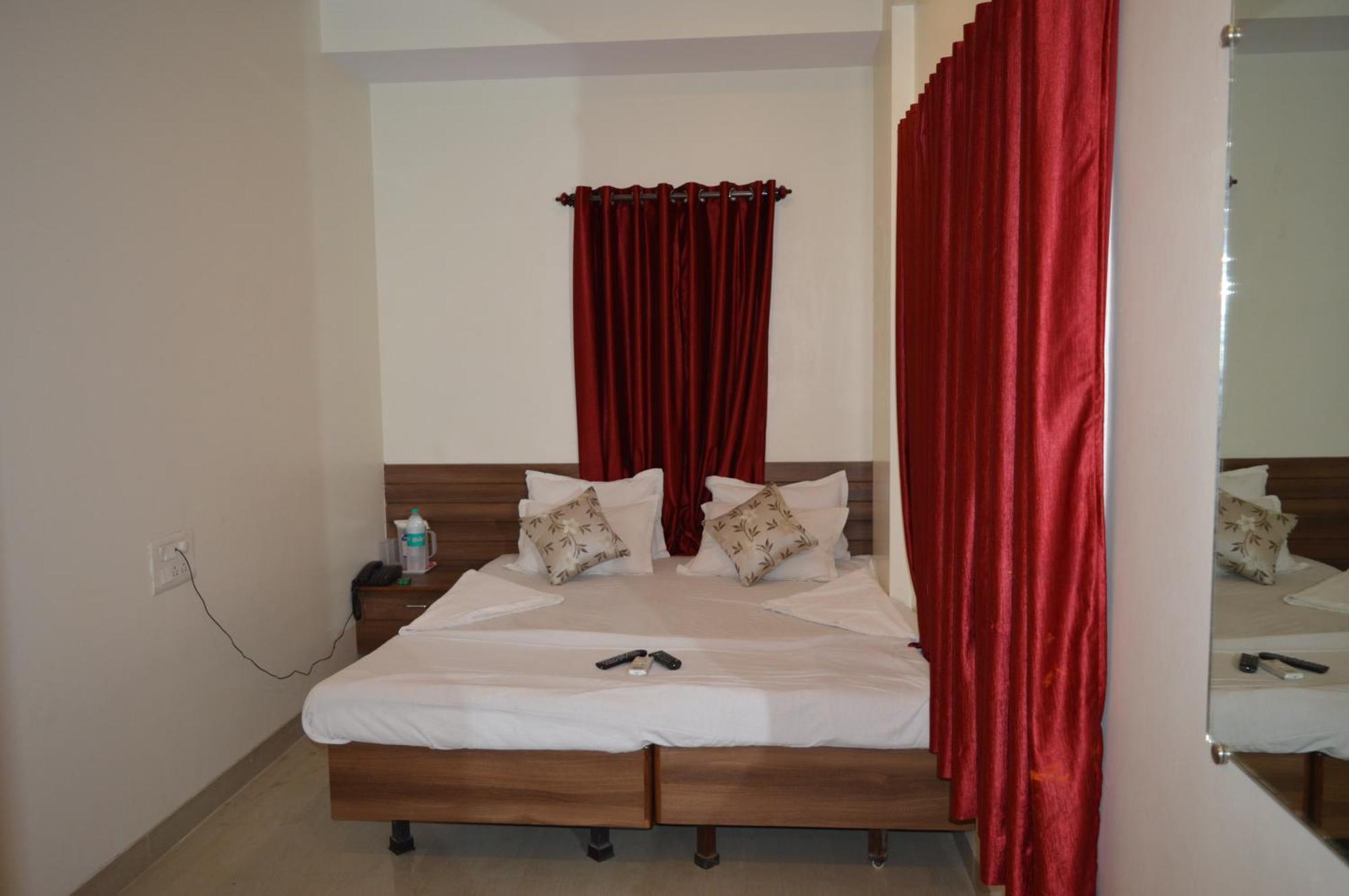 Hotel Visau,Ширди Екстериор снимка